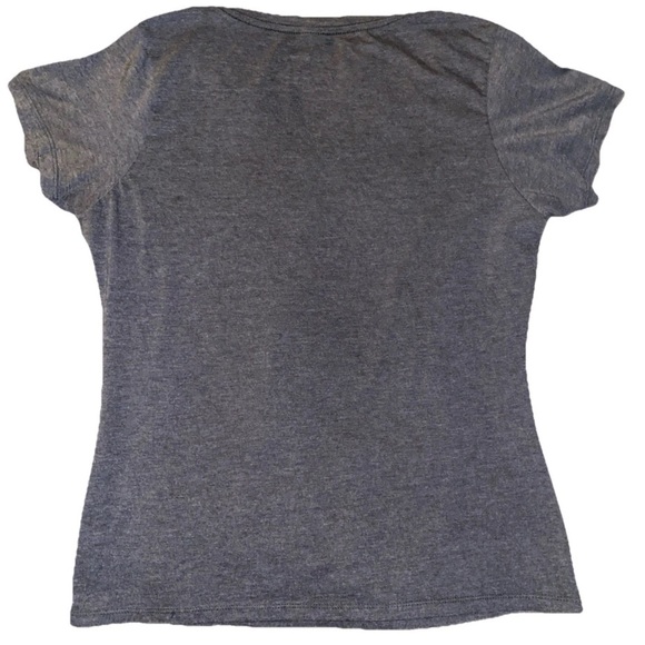 Indy Car Indianapolis 500 Gray Short Sleeve Graphic V-Neck T-Shirt Women’s Fit - Picture 2 of 3